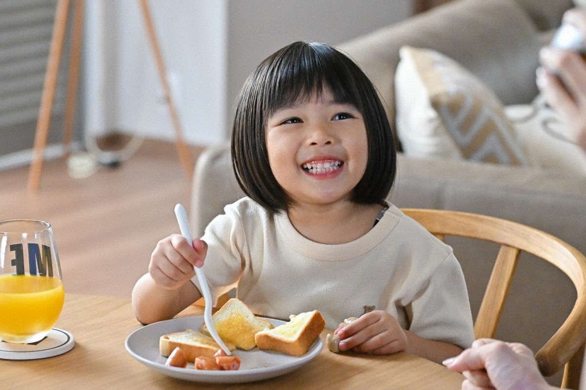 型にハマらない家族の在り方や本当の幸せとは何かを問いかける、極上のハートフルラブコメディドラマ『西園寺さんは家事をしない』 キネマ旬報WEB
