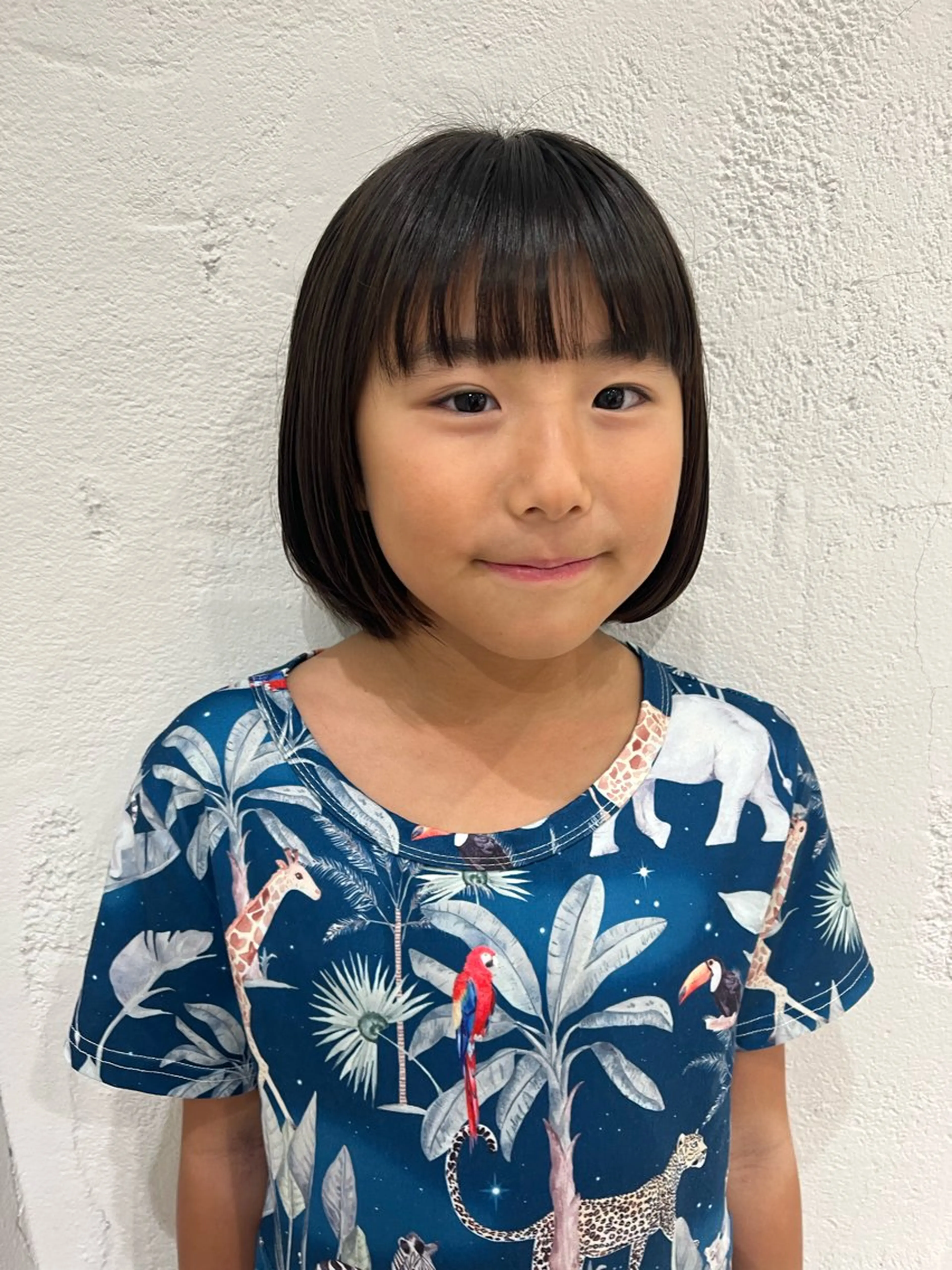 キッズカット☆オン眉前髪が可愛い内巻きボブ MediumTHE -HAIR MAKE SHARE