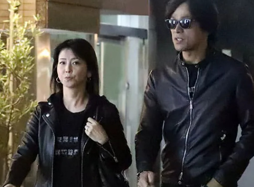 写真 森高千里、“55才バースデー”に江口洋介と仲良しショット 「妻の肩をマッサージする姿」も夫婦円満の秘訣は「お互いの趣味にはあれこれ言わない」NEWSポストセブン - Part 10