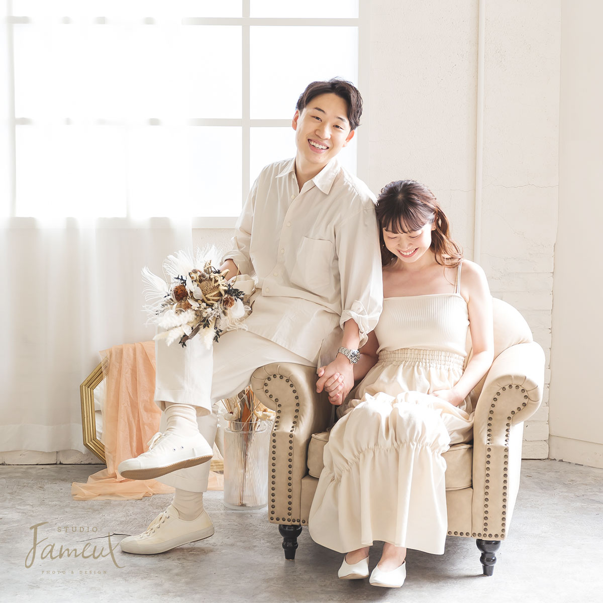 2024 リンクコーデでおしゃれな家族写真 ファミリーフォト ・記念写真を残すためのポイント♡STUDIOFameux 大阪フォトスタジオファムーフォトウェディング・マタニティ・記念撮影