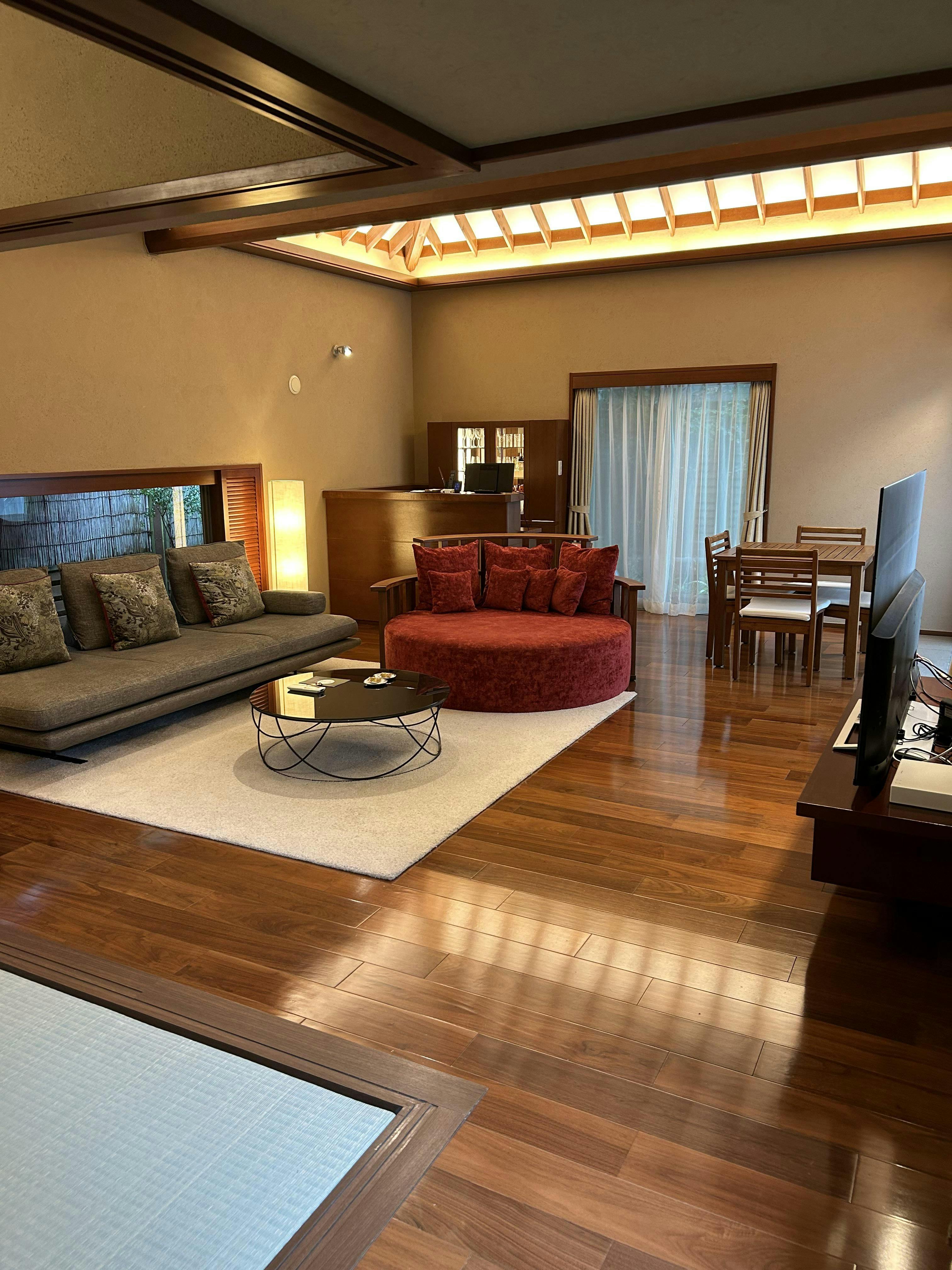 鴨川温泉 別邸 ラ・松廬 -La・Shoro- ① チェックイン・部屋 - 花と野と 温泉宿泊記