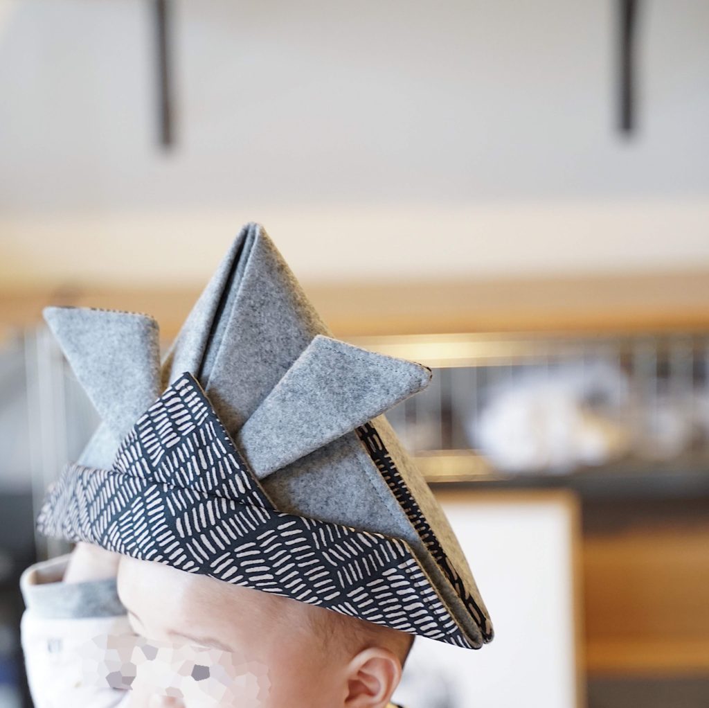 本当に本当に雑な布兜でごめんよ🙇‍♀️笑 でも、、似合っていたよ〜！初節句 兜 🎏 かぶと 令和7年ベビーあかちゃんのいる暮らし こどもの日手作り兜 布兜 ハンドメイド 男の子ママ