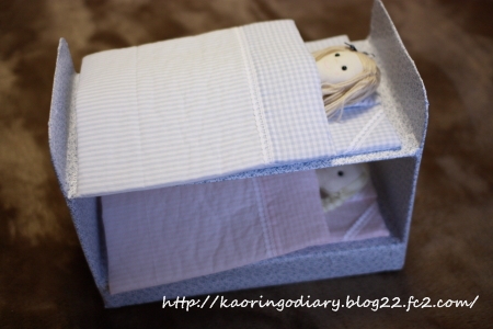 100均材料で！リカちゃん用キティソファを手作り！ハンドメイドの作り方・アイデア暮らしニスタ