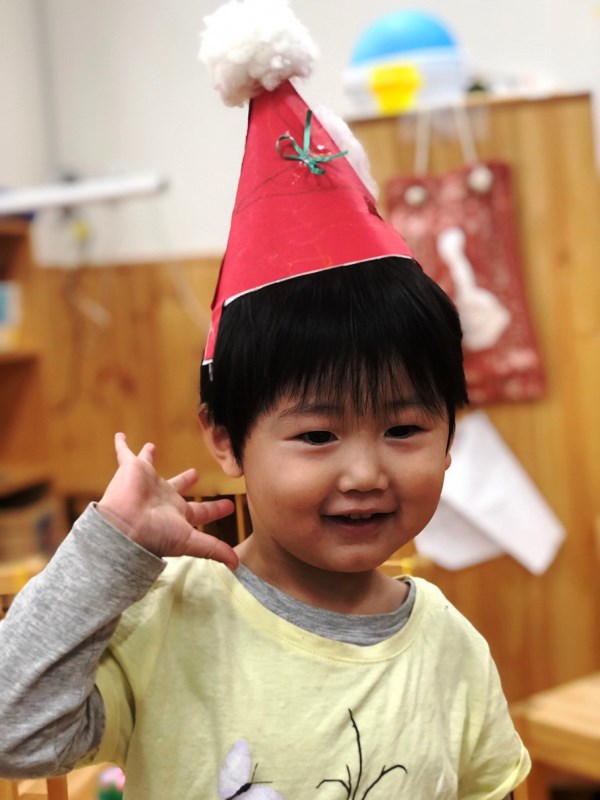 クリスマス製作 サンタ帽子せいさくわぁるど