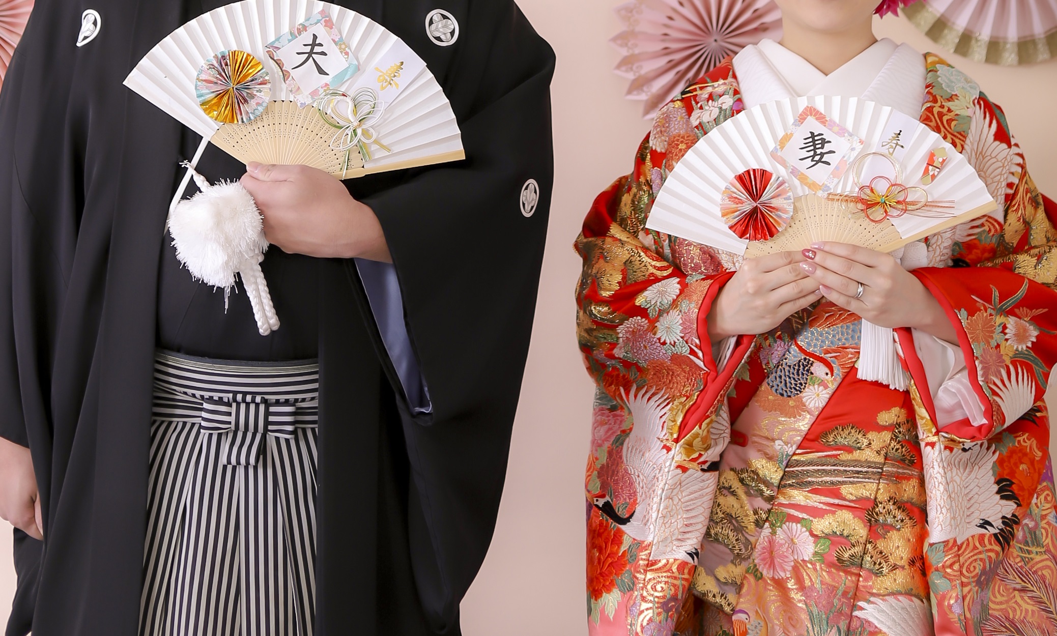 アンバランスが可愛い！ 「和装×洋風小物」で撮るウェディングフォトフォトウェディング・結婚式の前撮り HowToコラム