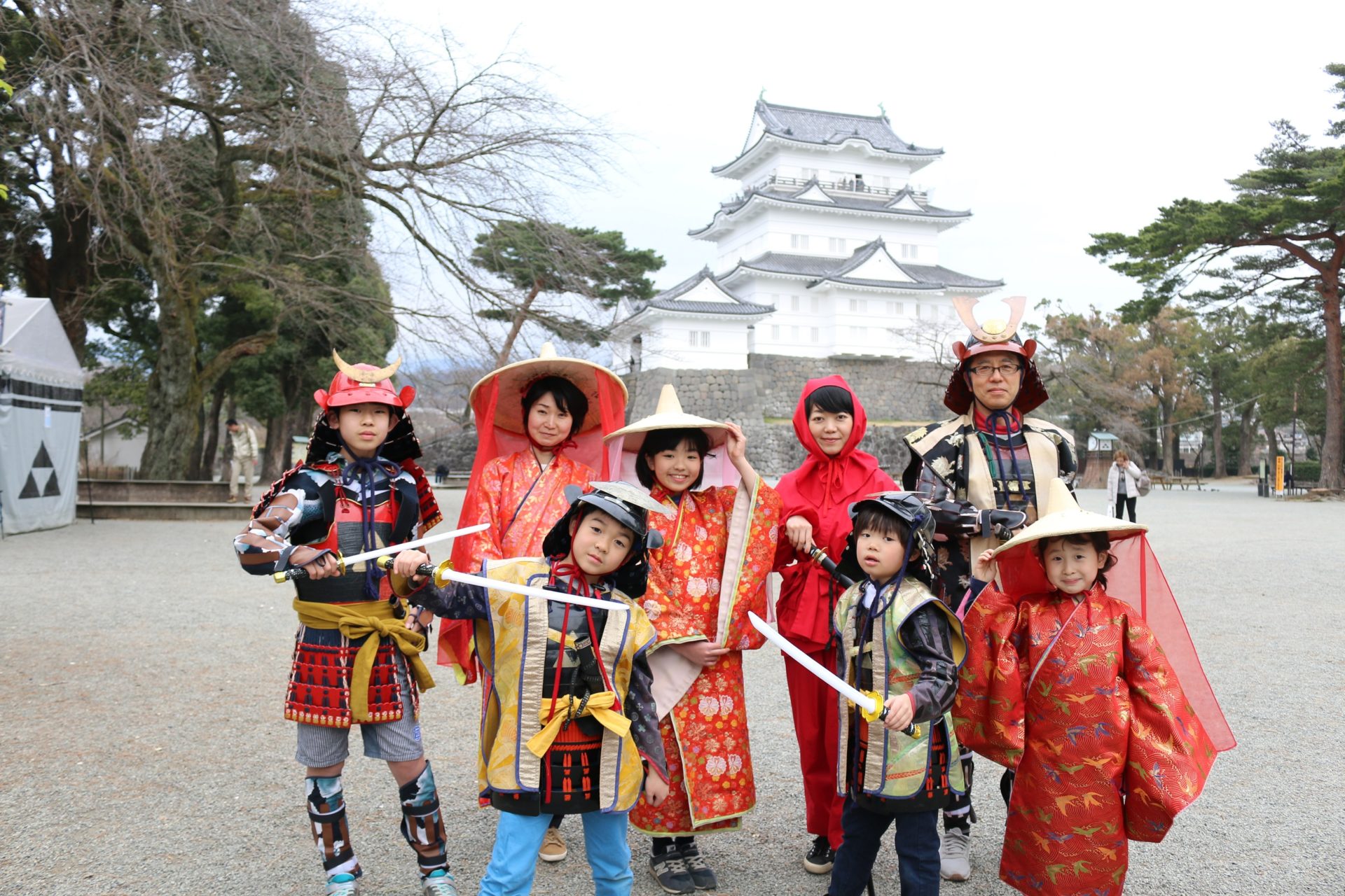 小田原観光 こども遊園地「豆汽車」80円で楽しめる魅惑的な乗り物 小田原城址公園- 珈琲とけだま