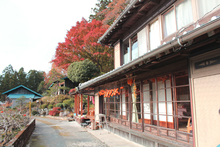 焼肉 遊楽亭 から【 近くて安い 】駐車場｜特P