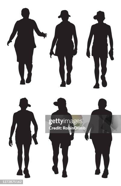 手をつないでバンザイする男女3人のシルエット 07800013385 の写真・イラスト素材アマナイメージズ