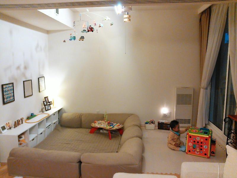 ベビーサークルはリビングが狭くても使える？実際に使って分かったメリット・デメリット - なまけママの知育