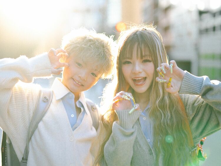 楽天市場 親子ペアルック セットアップ ワインレッド Tシャツ ショートパンツ 4人 カジュアル 韓国 夏 春 秋 親子コーデ カップルペアルックゆったり レディース メンズ キッズ シンプル 半袖 トップス ズボン おしゃれ 親子お揃い ママ パパ 男の子 女の子 大きい