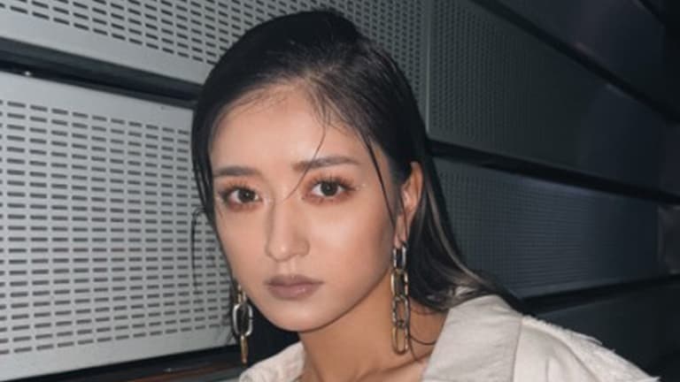 おにゅう💅🏾 約4年間ずっと担当してもらってる @chipieee_chiko ちゃんが 産休に入る前ラストのNail😢🤍撮影もあるからパーツ系はのせず アートで春っぽい色味もいれて 可愛くしてもらいました💋💋