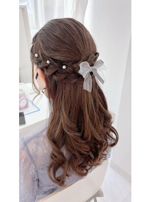 編み込みアレンジアップ☆結婚式、2次会に♪broto ブロット のヘアスタイル美容院・美容室を予約するなら楽天ビューティ