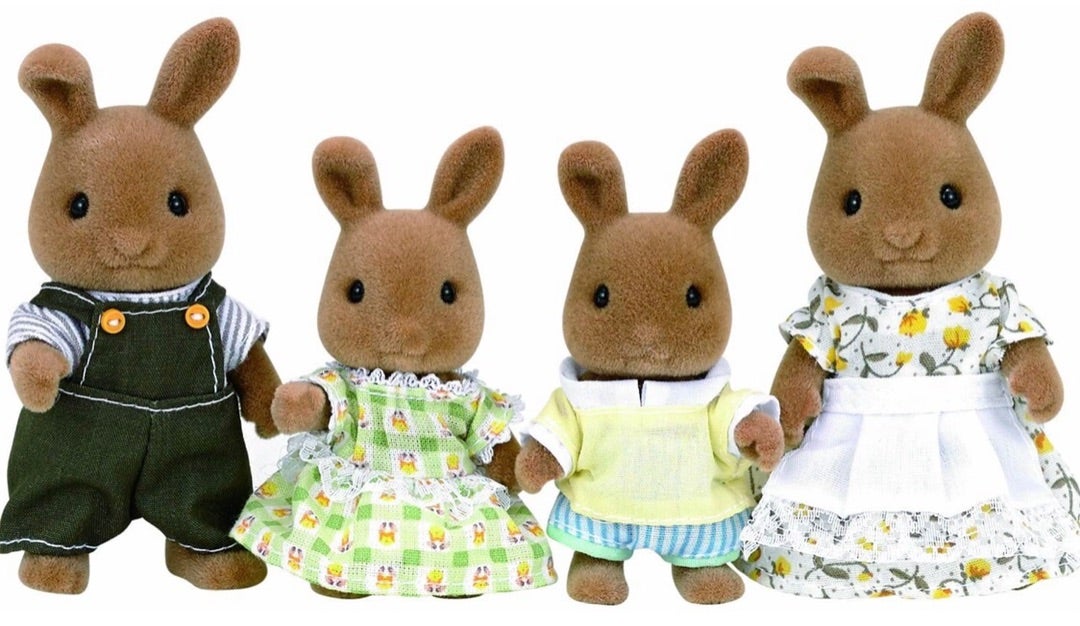 Amazonシルバニアファミリー チョコレートラブラドールファミリー人形・ドールおもちゃ