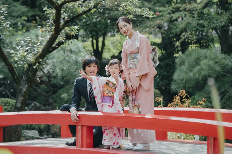 七五三の前撮り 親の服装はこれで完璧！おすすめの服装とNGスタイルを紹介 - 七五三,成人式,フォトウエディングの撮影なら阿部写真舘 茨城プレイアトレ土浦店へお任せ