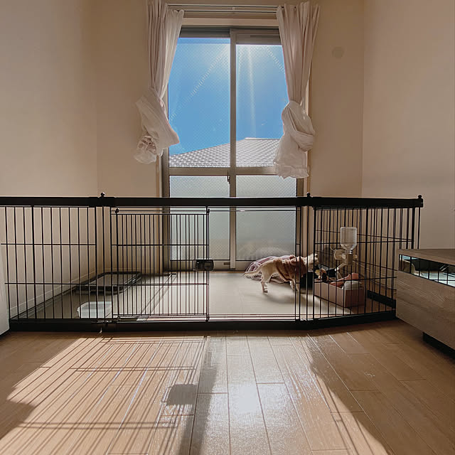 ペットフェンス木製 犬ペットゲージ 高さ63cm ペットサークル 御洒落 室内 犬 サークル 小型犬 ペットサークル 中型犬 天然木 AmazonHEEOREV ペットサークル 犬 ゲージ ペットフェンス 犬 サークルケージドア付きサイズ:120x60x70cm屋根面付き、2つのドア 栅