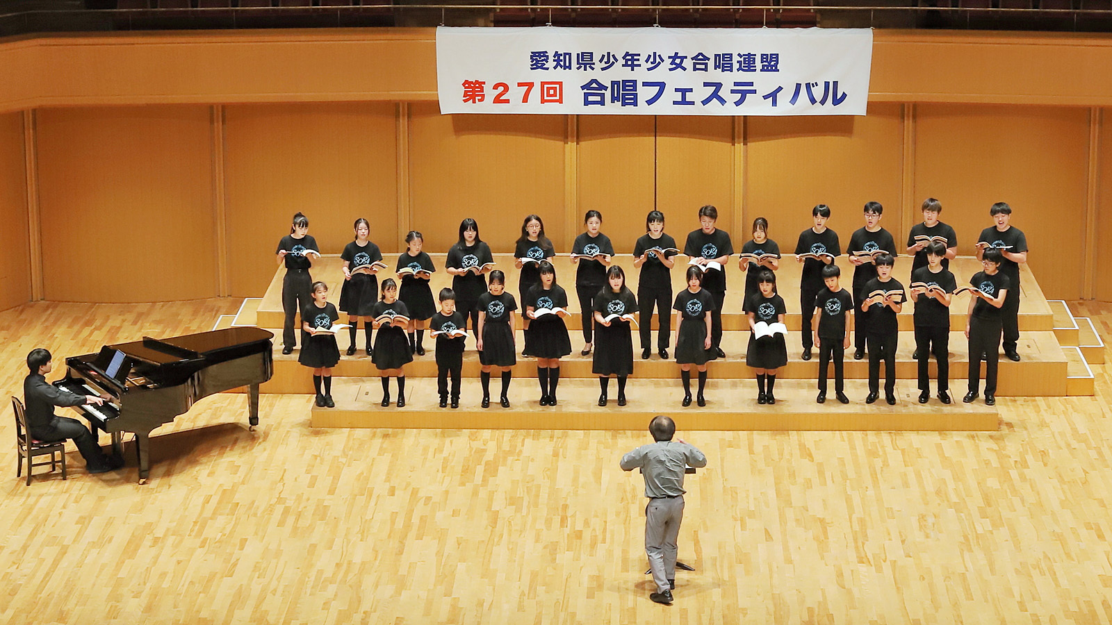 藤沢スマイル合唱団レッスンを習う・開講する藤沢駅徒歩4分のライブハウス&レンタルホールのライブ館