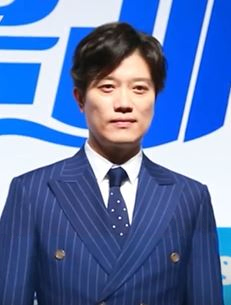 新商品 ワンオペお風呂の救世主！「Lacco Hug」がSNSでママ達に話題！ピープル株式会社のプレスリリース