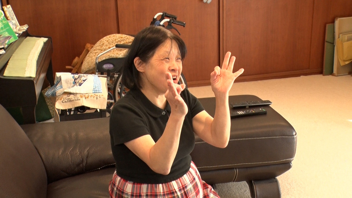 高嶋ちさ子ファミリー：今夜「1周回って知らない話」で密着 “ちさ子以上のクセ者”兄の太郎さん登場 スヌーピーミュージアムで大ゲンカ！？ -MANTANWEB まんたんウェブ