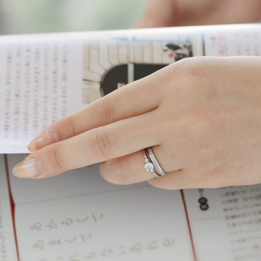 何本までOK？リングの重ね付けで、指先のおしゃれをもっと楽しみましょう♪キナリノ