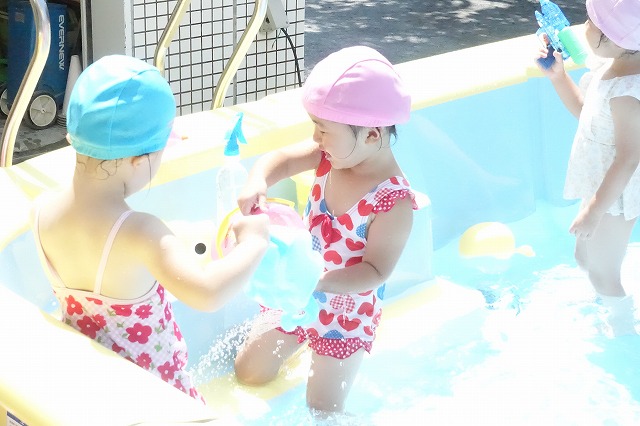 ワニさんのバタ足に挑戦