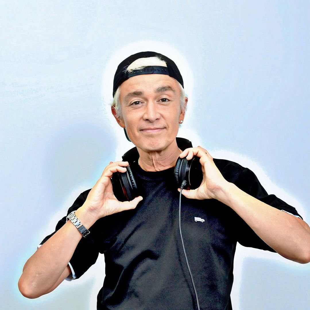 マーク・パンサーの父、2CVフルゴネットで世界一周の旅