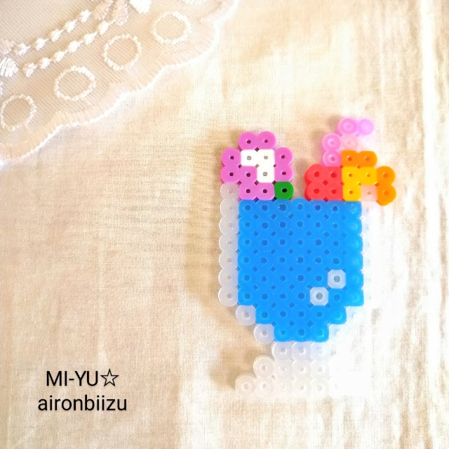 夏休み自由研究③ 低学年でも超簡単工作！楽しいアイロンビーズ！ - 心理カウンセラーkokokakuの、こころ育てブログ