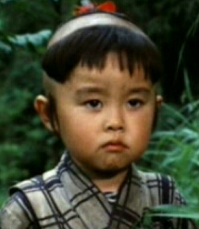 ちょんまげの髪型の作り方。歴史あるサムライヘアスタイルをガチで作った話。桑原淳junkuwabara旅人美容師世界一周1000人カット超超エリート株式会社代表