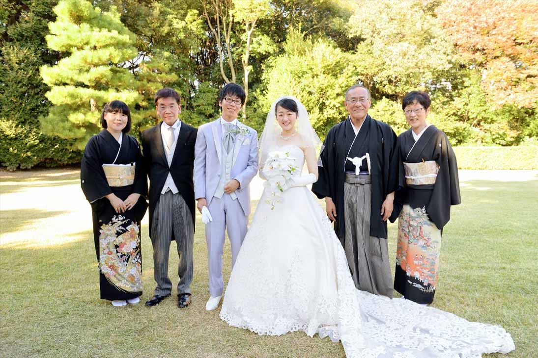 決定版 家族でフォトウェディング親の服装はこれでOK！ - 結婚写真・フォトウェディングのお役立ち情報阿部写真館-大阪本町靭公園店