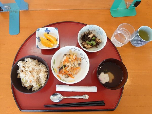 特別養護老人ホーム ユニット4 お誕生日会の様子と日中の過ごし方ル・ソレイユ ひだまりBlog