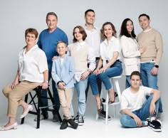 大家族全員集合 平和の森公園 ・撮影日4月10日家族写真のラヴィクルール・フォトスタジオ