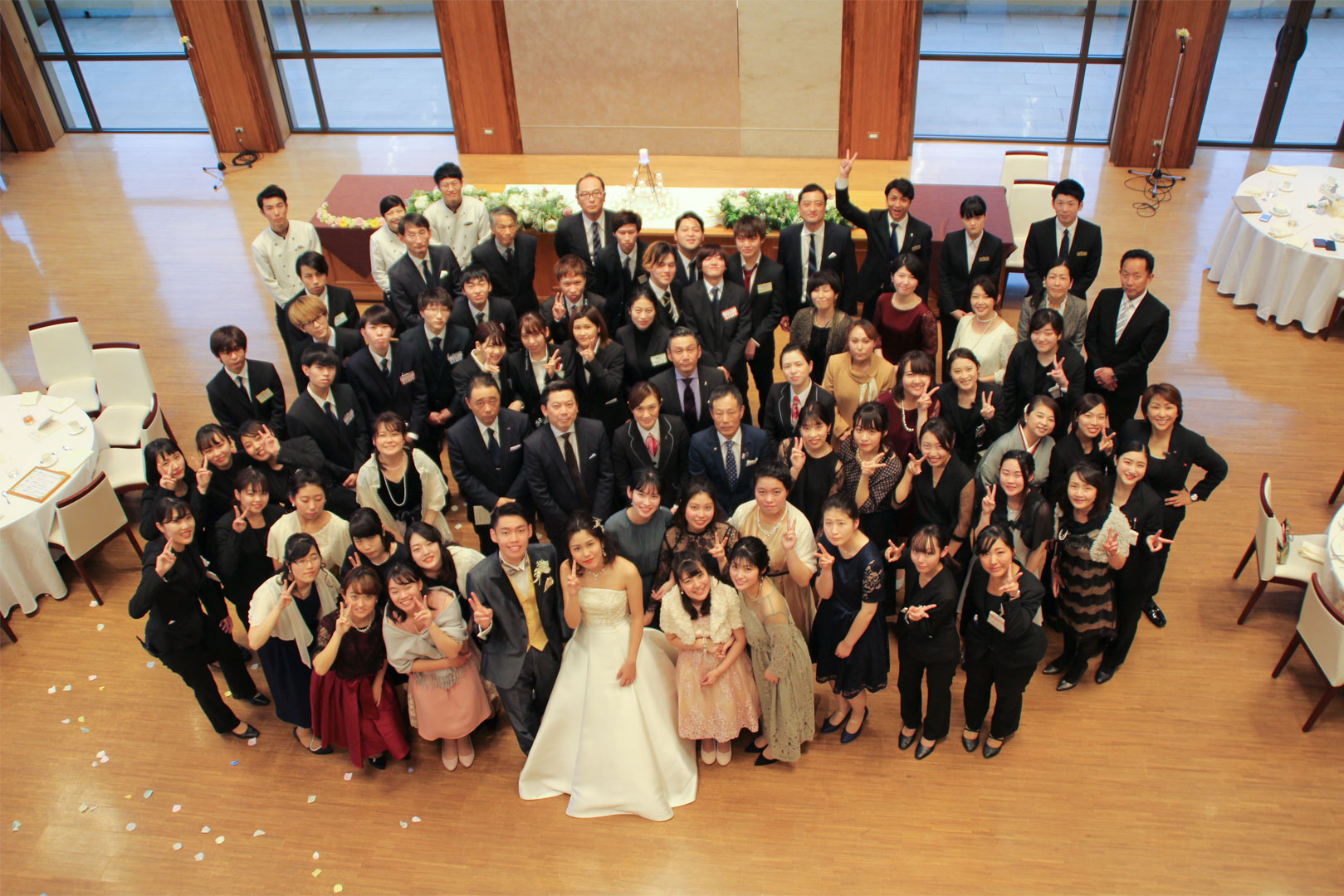 同じ日に生まれたお隣同士の幼なじみ。小学校になり手をつないで登校したらある幼なじみが結婚するまでの話毎日が発見ネット