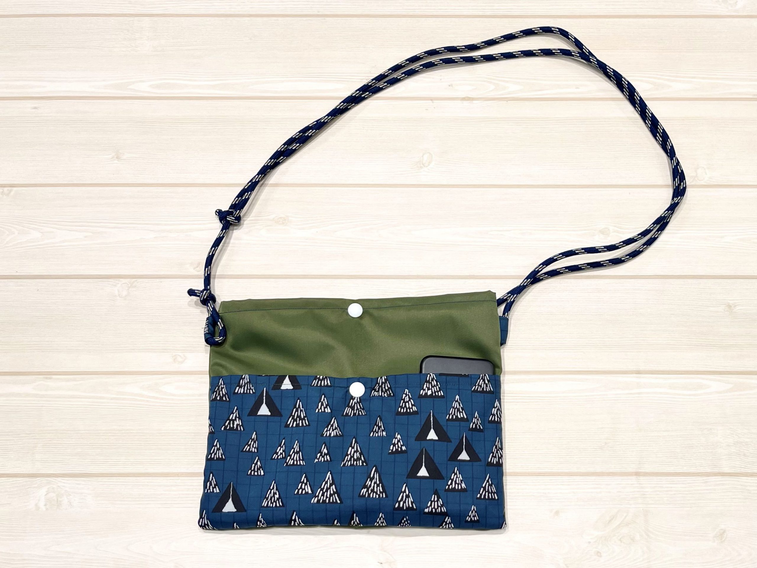 サッと持ち歩ける！持ち手付きサコッシュバッグの作り方nunocoto fabric