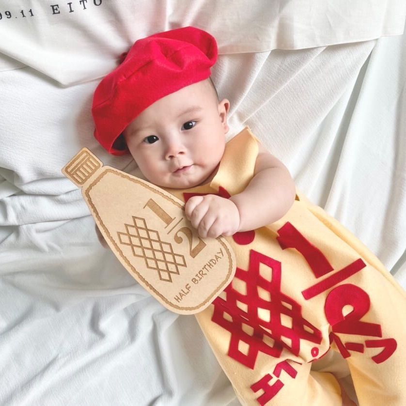 ハーフバースデーのお祝い！キューピーハーフのワンピースとベビークラウン - koyumi.mikan