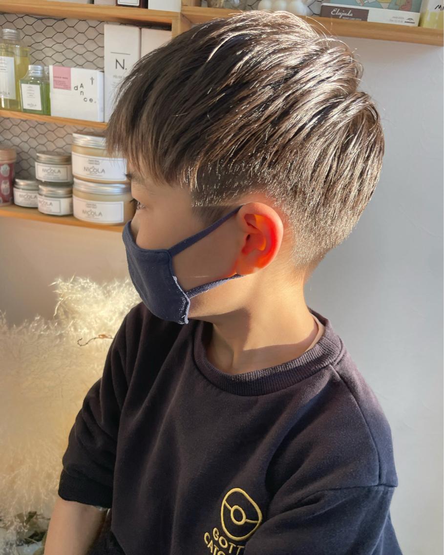 小学生男子のおしゃれな髪型アンケートでわかった人気の髪型をランキング紹介！HugKum はぐくむ