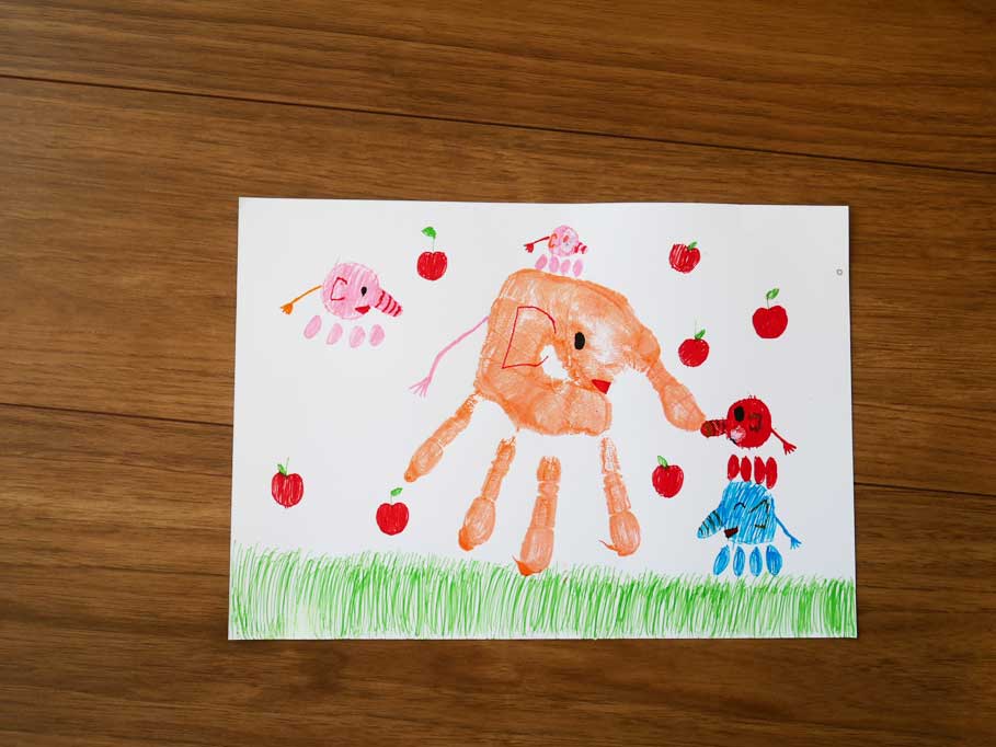 おしゃれで可愛い家族や赤ちゃんの手形アート！インテリアにも！とくべつをつくるジャーナル