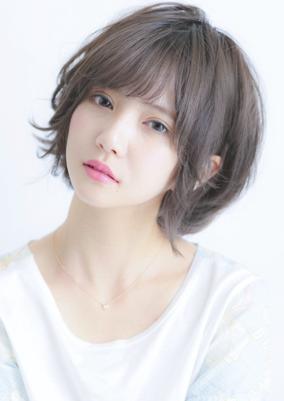 ボーイッシュな髪型に挑戦したい！ハンサムショートが似合う女子やヘアスタイルのセット方法も紹介LIPS