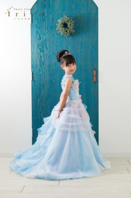 7歳・女の子 七五三のおしゃれな髪型・ヘアレンジを紹介！おだんご・編み込みなど - ハピリィフォトスタジオ