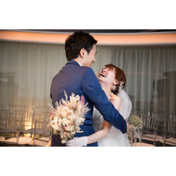 𝒘𝒆𝒅𝒅𝒊𝒏𝒈 𝒓𝒆𝒑𝒐𝒓𝒕 披露宴入場💎🤍 🎧宇多田ヒカル first love 披露宴入場曲は結婚式2週間前のぎりぎりに変えたけどこっちで良かったなと思った🥰ちなみにもともとはずっとエドシーランのPerfectにしようかと思ってた😌 結局そのCDを用意したけど使わなくなる