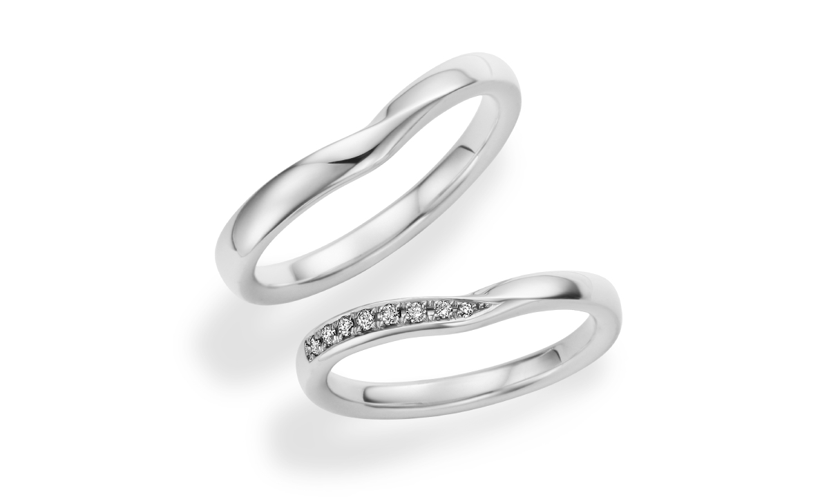 愛犬と過ごす貸切ウェディングパーティー ＿＿𝐩𝐫𝐨𝐟𝐢𝐥𝐞＿＿＿＿＿＿＿＿＿＿＿＿＿＿ 京都 北山の結婚式場 アイネスヴィラノッツェ宝ヶ池@eines_takaragaike ・2700m²の敷地に広がる優美な空間 ・自然光と緑あふれるチャペル ・1日1組貸切のゲストハウス