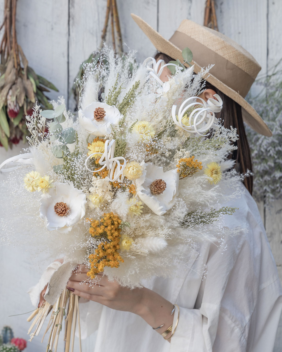 結婚祝い 記念日 新築祝いに! インテリア ブーケ 雑貨ギフト ドライフラワーと造花で作ったブーケ型スワッグ ピンク–gracemarket.net