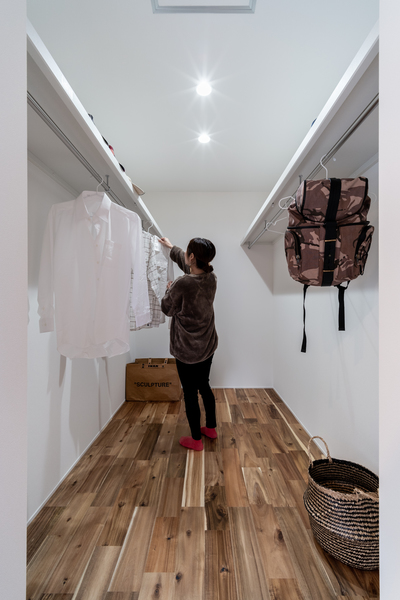 ファミリークローゼットのメリット・デメリットや家事効率の良い間取り - 広島・福岡で注文住宅・分譲住宅・リフォーム・中古物件なら山根木材