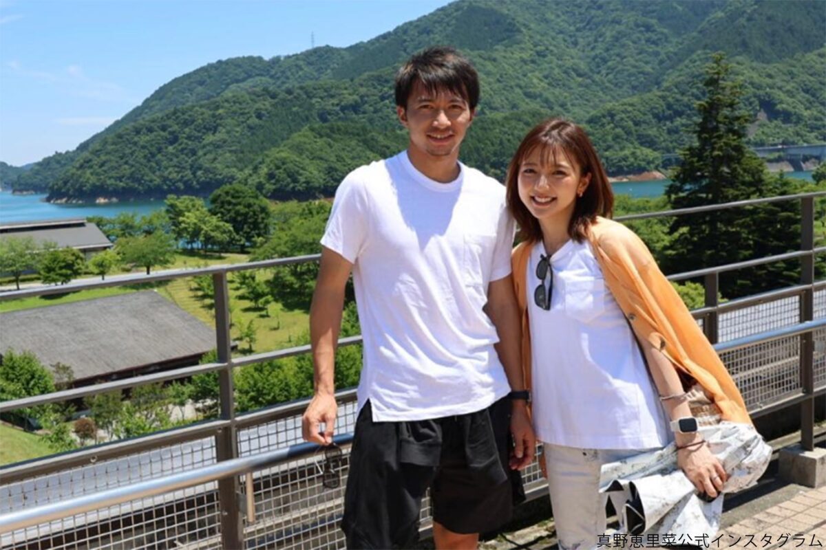 柴崎岳の妻・真野恵里菜さん投稿の“家族4ショット”に反響「美男美女」「みんな顔似てきましたね」antenna アンテナ