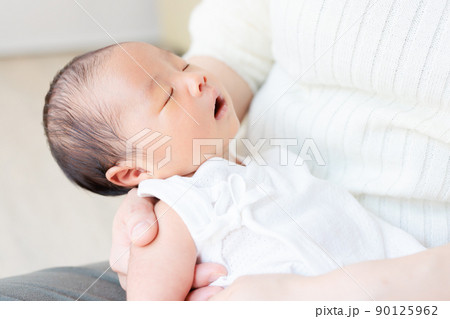 赤ちゃんの向き癖 - 大久保駅前・林クリニック