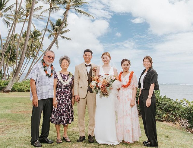 2025年最新 ハワイ結婚式の費用はいくら？親族のみでおこなう場合の費用についても解説
