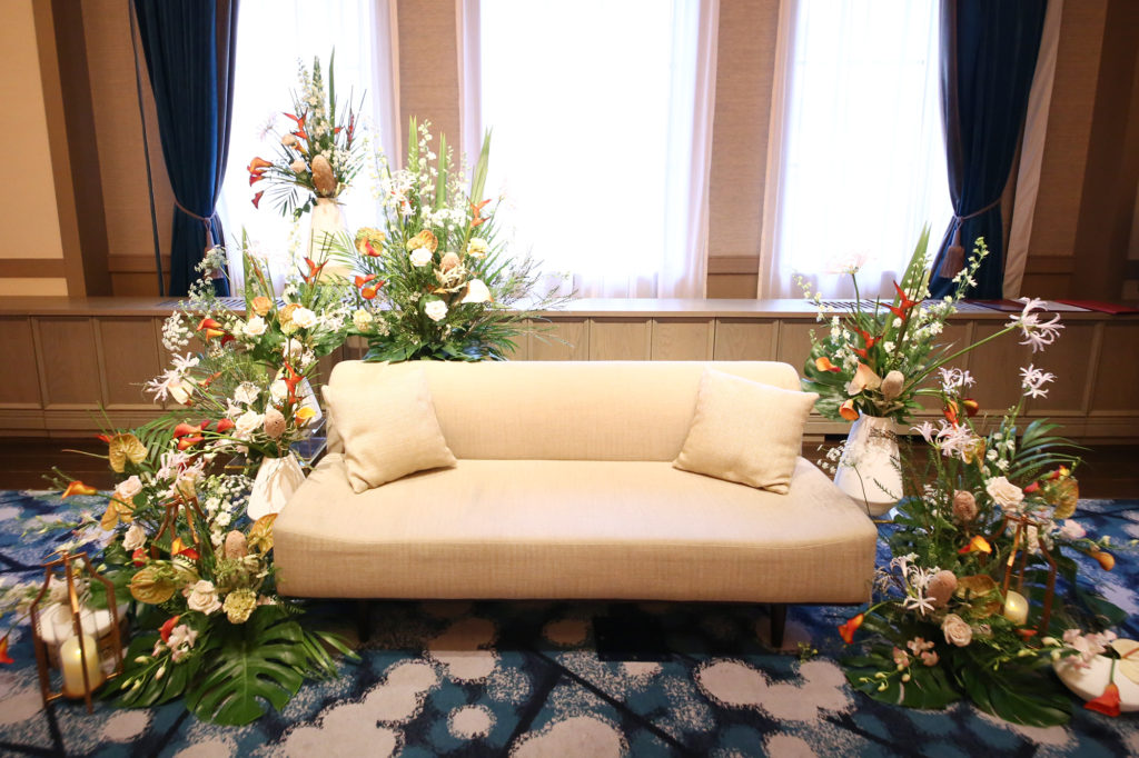 結婚式の装花 今年はオレンジやピンクが人気！？トレンドを徹底解剖みんなのウェディングニュース