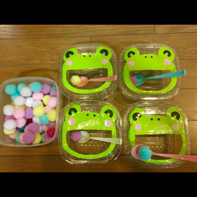 乳児さんが楽しめそうな手作りおもちゃアイデア集〜0、1、2歳頃の興味関心・発達に合わせた手作りおもちゃの作り方まとめ〜保育と遊びのプラットフォーム ほいくる