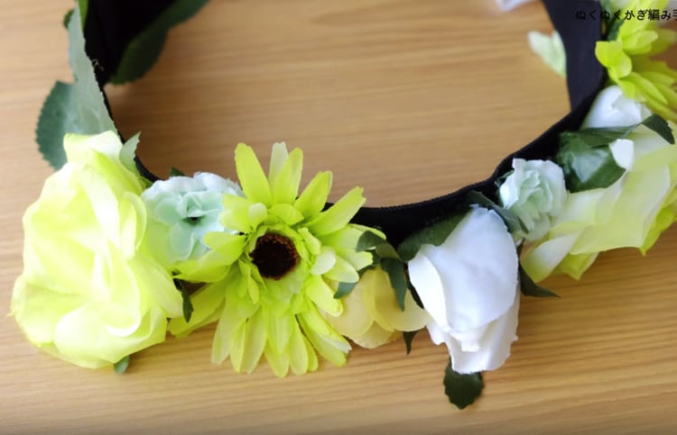 記念写真に！100均の造花で作る花冠 : Chairs and. インテリアコーディネーター的ＤＩＹと暮らしのブログ