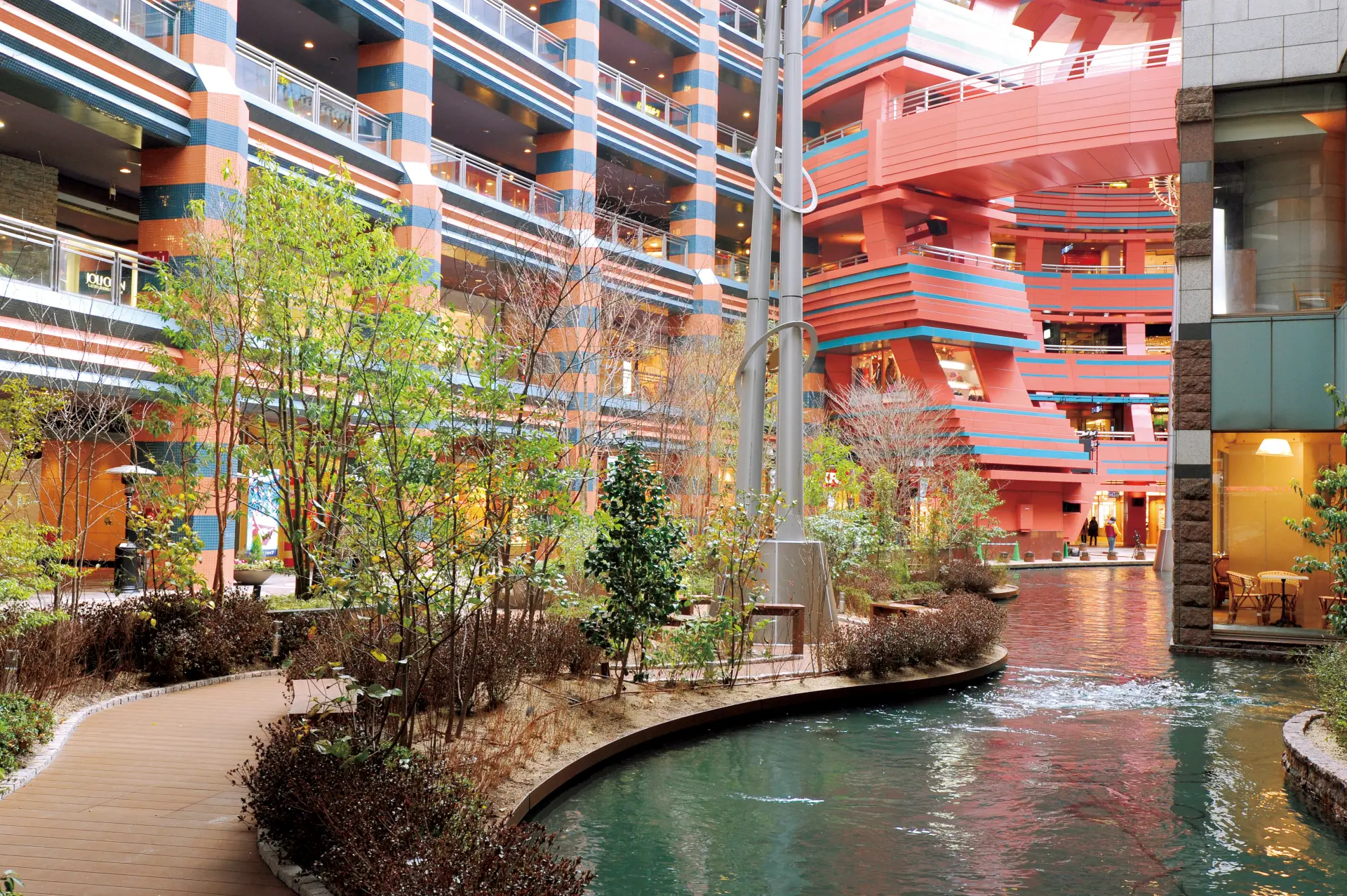 福岡県 大濠公園の夜デートスポットと魅力