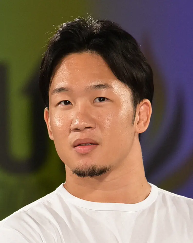 朝倉未来の引退も応援 美人な母親「恵美」さんの年齢や職業、離婚歴