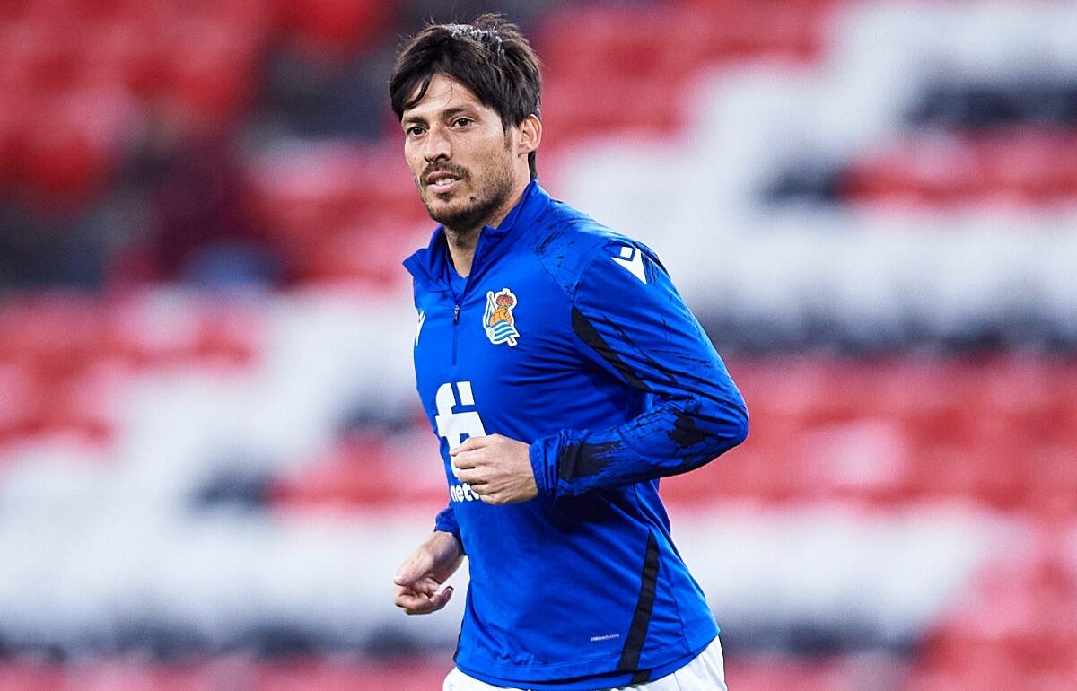 ああッ！ダビド・シルバお母さん日本人だそうです！知らなかった！かなりな濃い顔立ちですのに！ - 自宅からワイナリーまで電車を通す ヴィラデストへの道